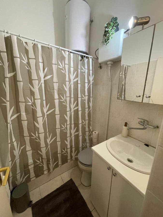 Feel Like Home - Cozy Downtwon Studio For 2 Budapest Eksteriør billede